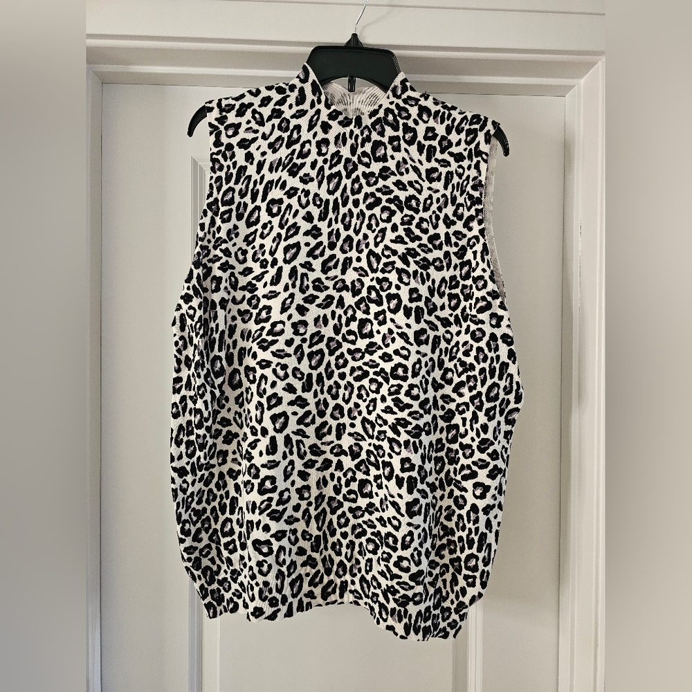 Leopard Print Sleeveless Top